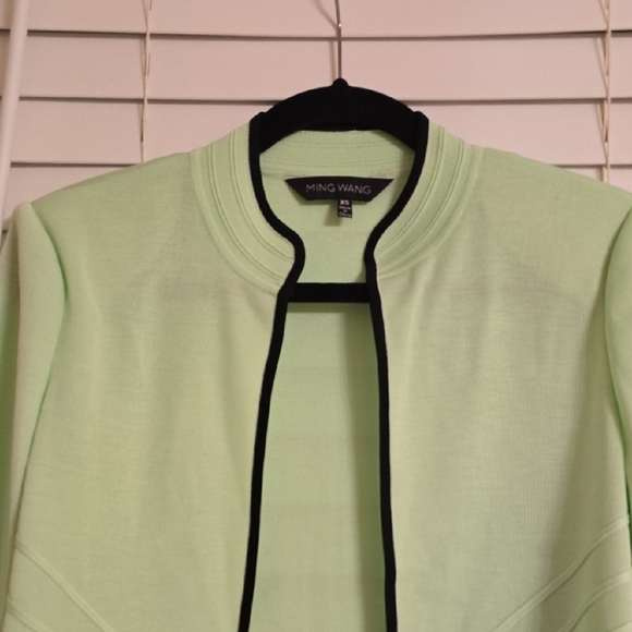 Ming Wang Green and Black Blazer with Stand-Up Collar - Picture 3 of 12